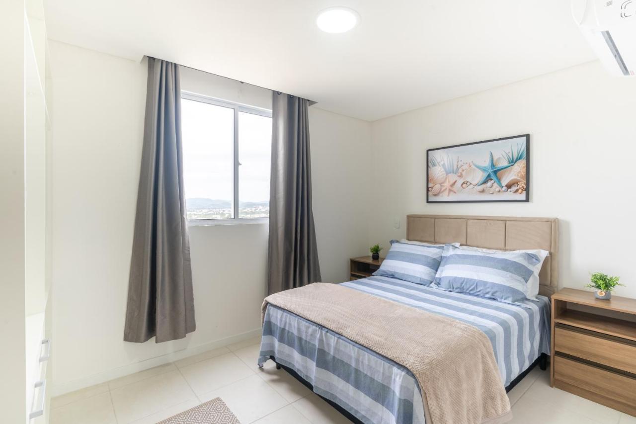 Apartamento Com Vista Mar, Ar-Condicionado, Wi-Fi Condominio Com Piscina, Quadra De Esportes Playground Infantil A 15 Minutos Do Beto Carreiro Piçarras 外观 照片